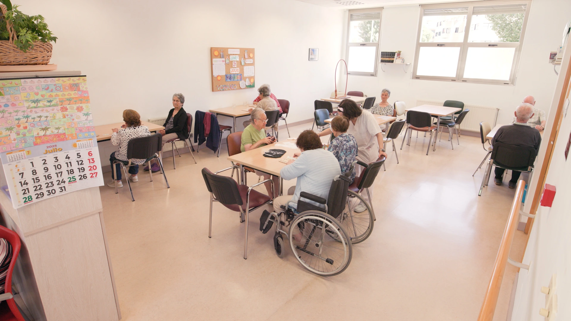 Centro de día para mayores con actividades físico cognitivas en Burgos